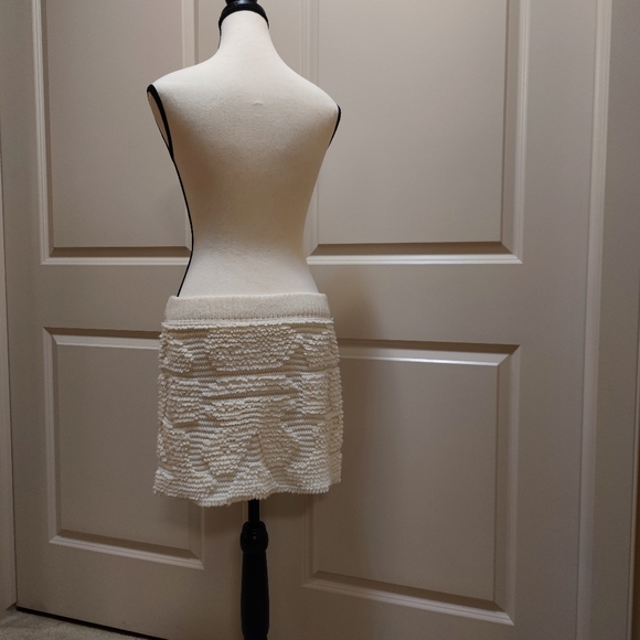 Spring / Fall Mini Skirt - Picture 4 of 12